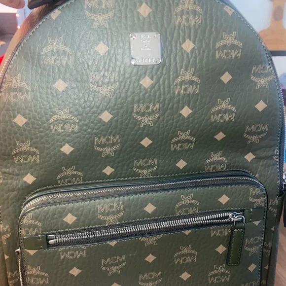 MCM Hunter Green Medium Size Backpack. Medium Stark Backpack in Visetos Cognac | MCM ®US main image 4